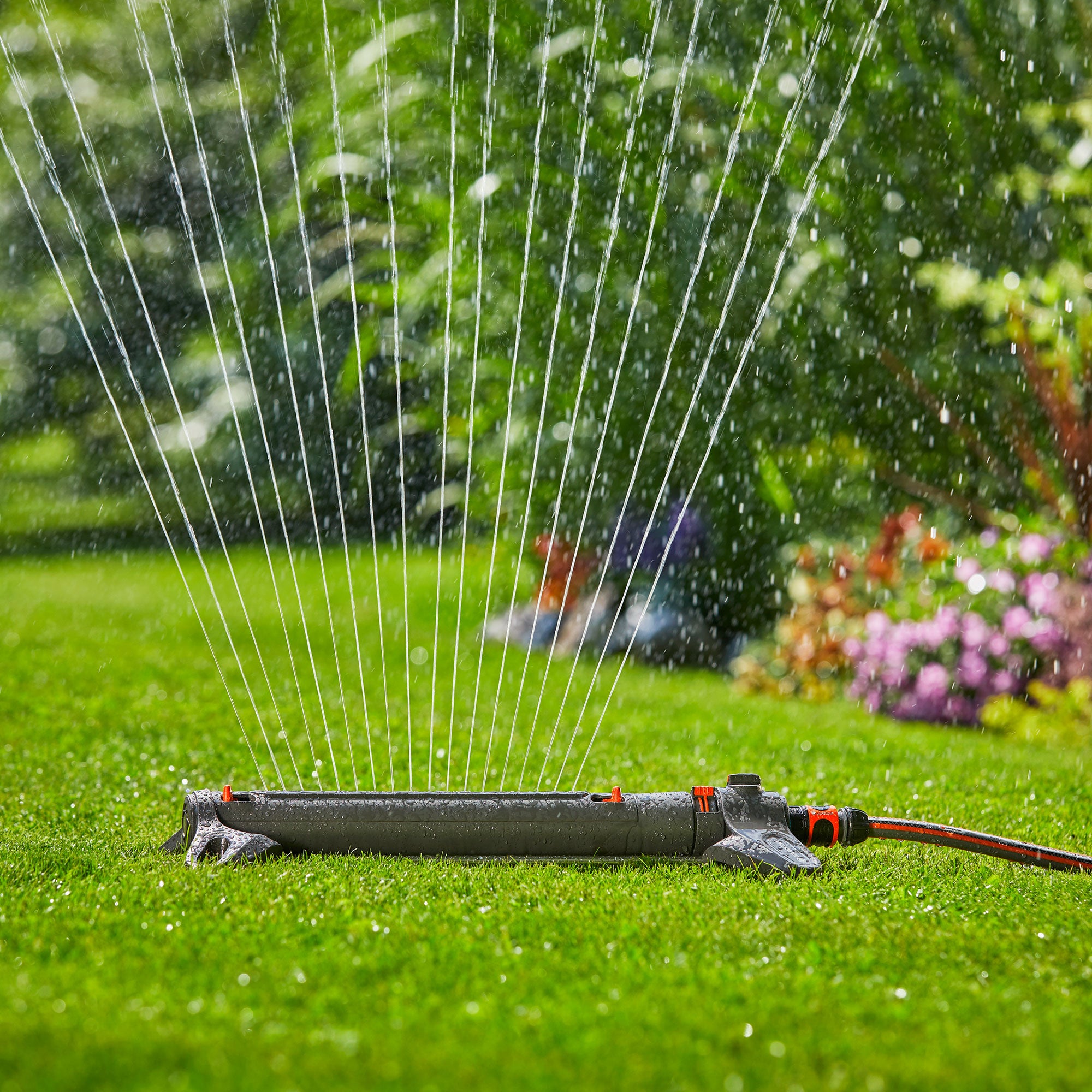 Aspersor Oscilante Aquazoom 350 m2 Gardena