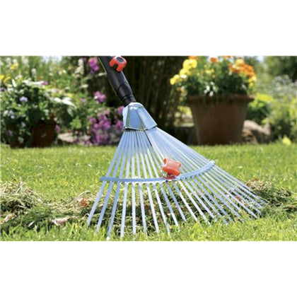 Rastrillo Barre Hojas Graduable Metalico Gardena